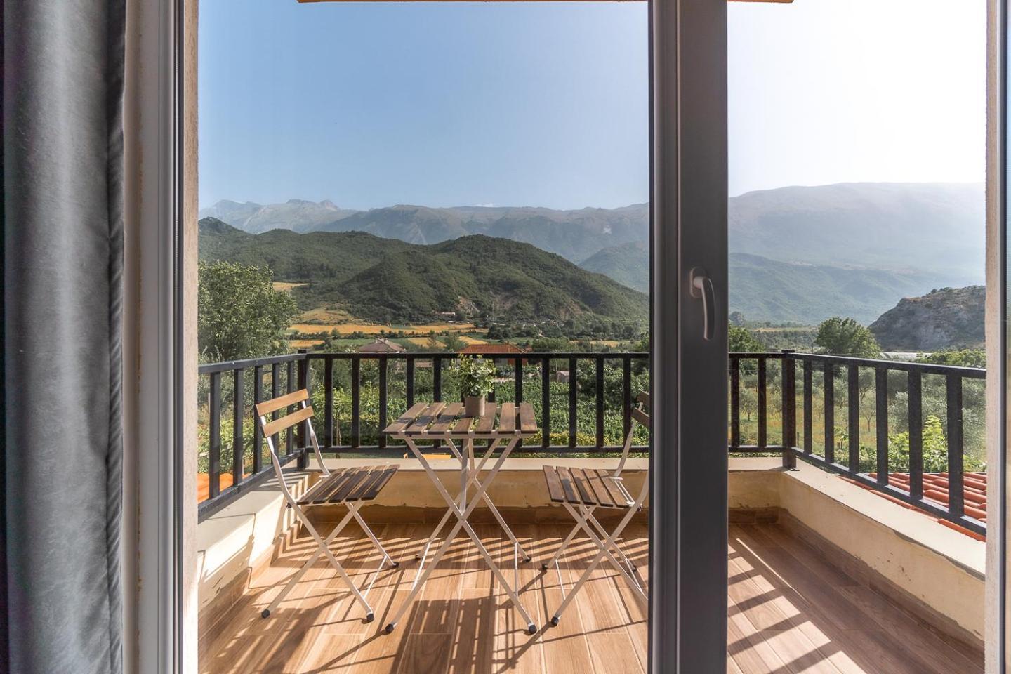 Bujtina Lumo & Pool Villa Permet Exterior photo