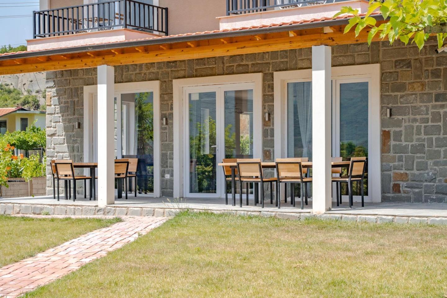 Bujtina Lumo & Pool Villa Permet Exterior photo